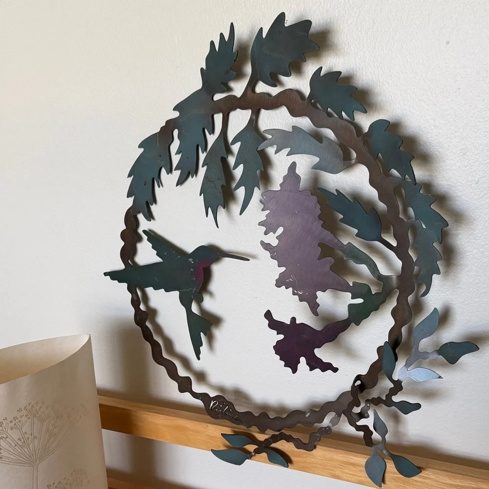 Artistic Hummingbird Metal Wall Decor - Multicolor